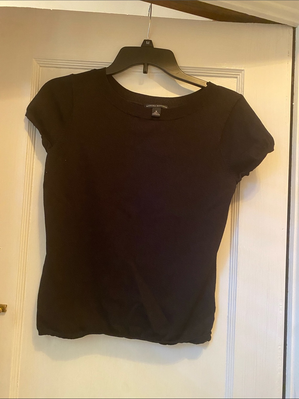 Banana Republic Black Short Sleeve Crewneck Tee 16"W x 21"L